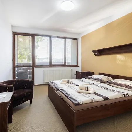 Marina Labe Hotel Pistany